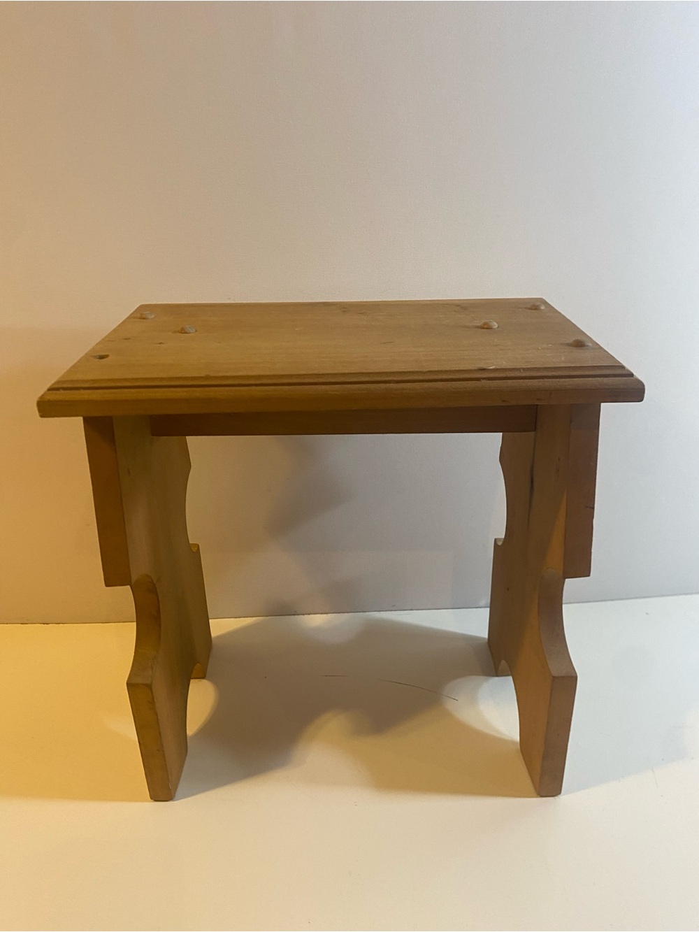 Vintage Handcrafted Solid Wood Cricket Stool Pegged Joinery Scalloped Legs